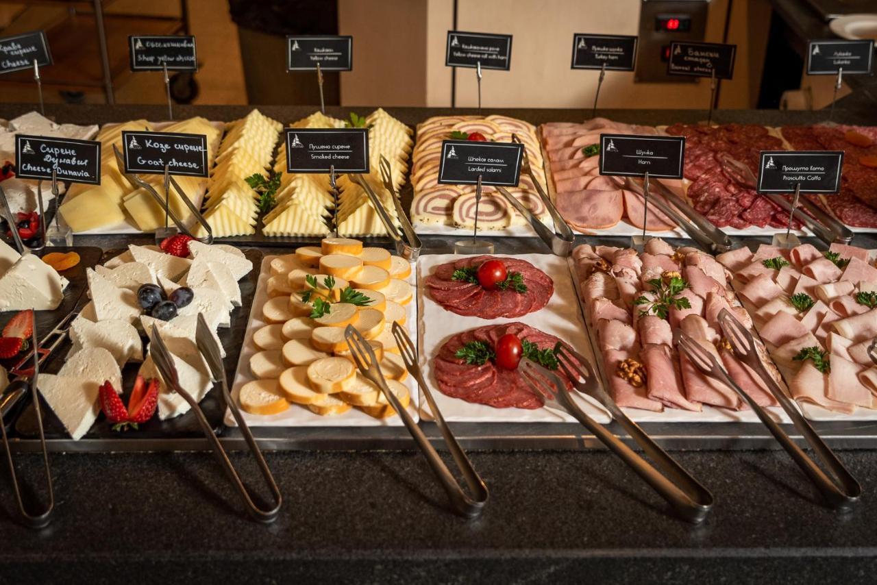 Hotel Arte Spa & Park Velingrad Exteriér fotografie A selection of cold cuts