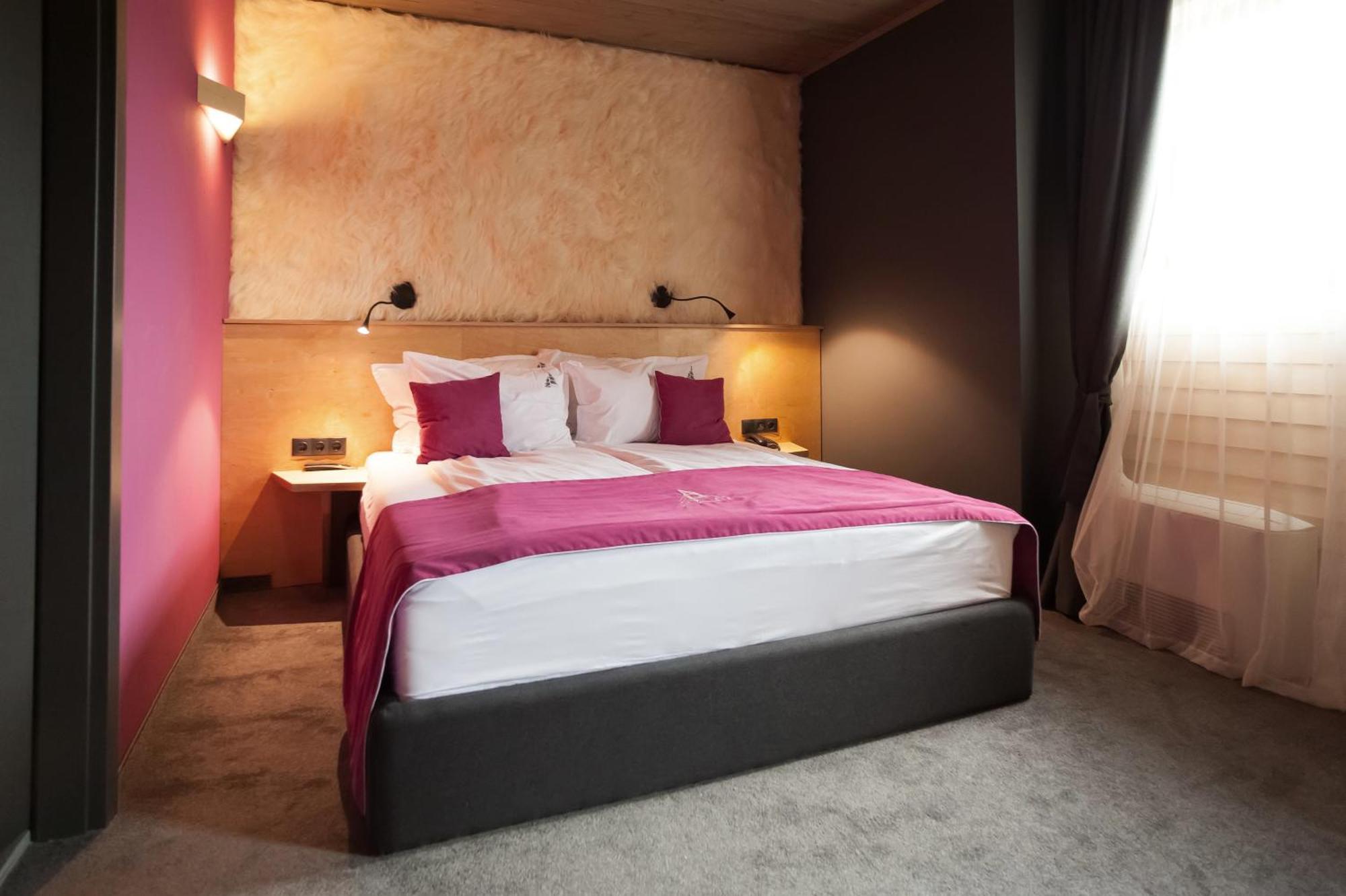 Hotel Arte Spa & Park Velingrad Pokoj fotografie A room at the Hotel du Vin in Cheltenham