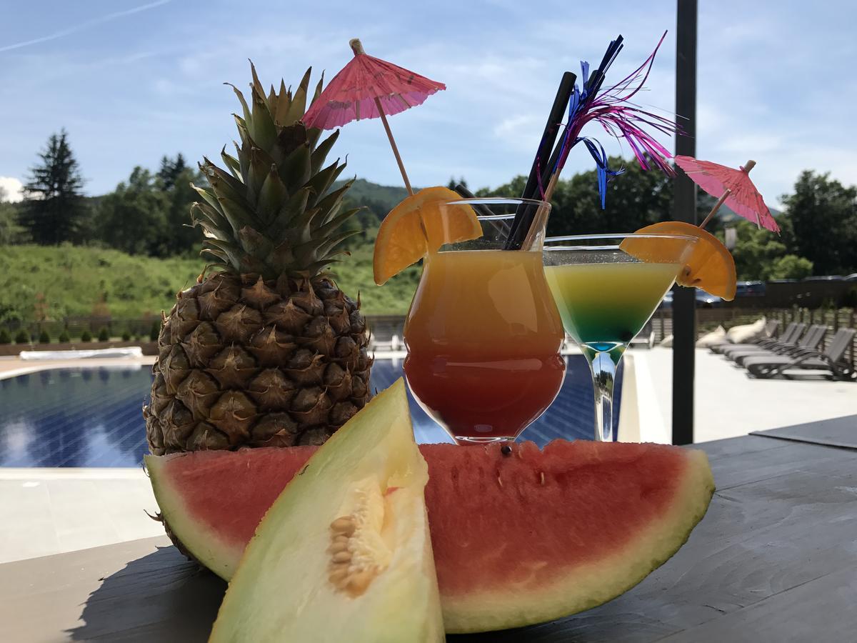 Hotel Arte Spa & Park Velingrad Exteriér fotografie A watermelon cooler